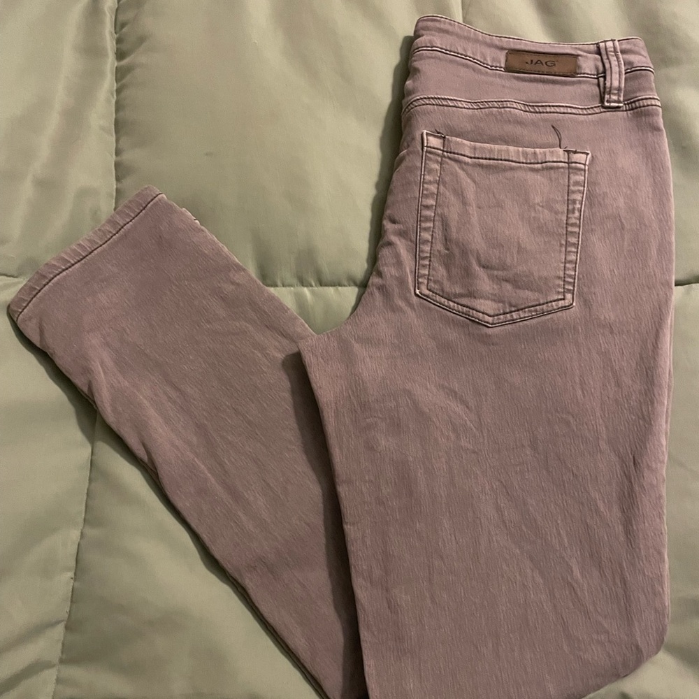 Women’s JAG Jeans. Tan/Light Brown. Skinny leg. Size 4.